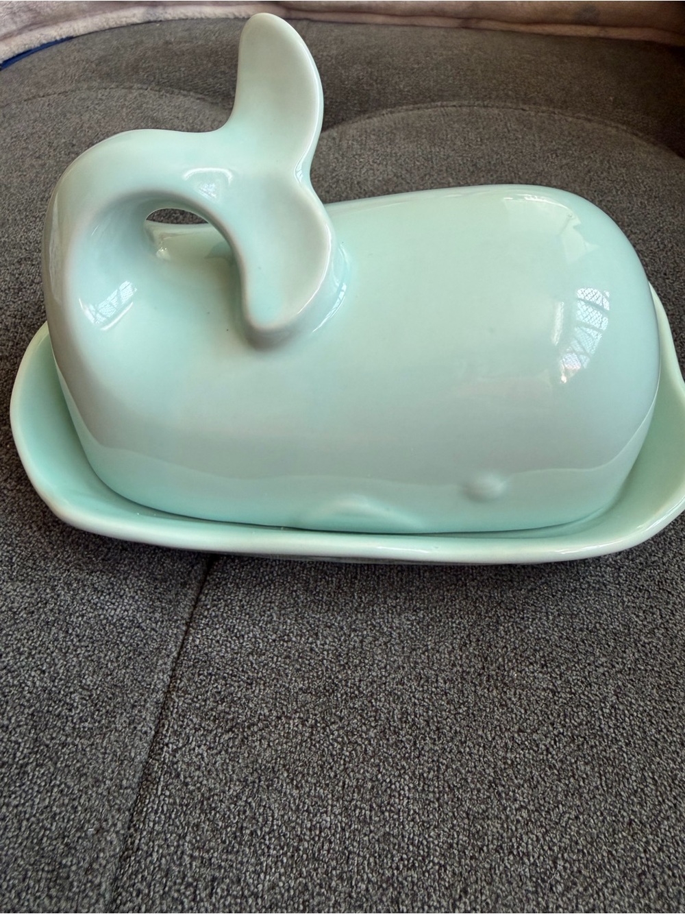 Creative Co-Op Mint Green/Aqua Whale ceramic covered dish